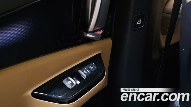 Kia Canival 2021 — photo 25