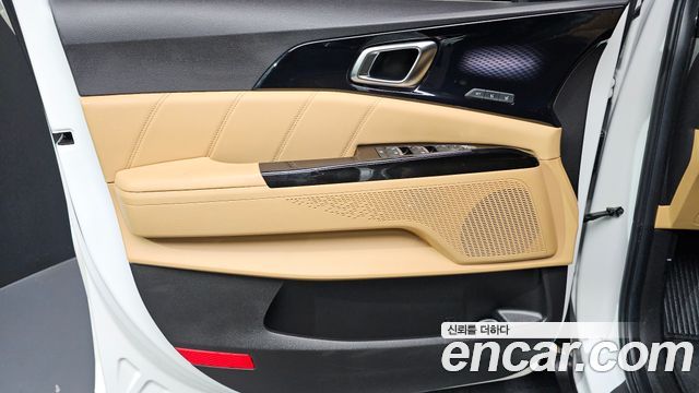 Kia Canival 2021 — photo 14