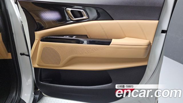 Kia Canival 2021 — photo 15