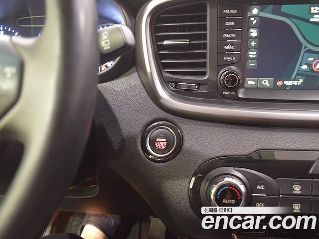 Kia Sorento 2015 — photo 14