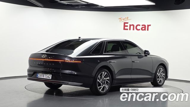 Hyundai Grandeur 2023 — photo 2