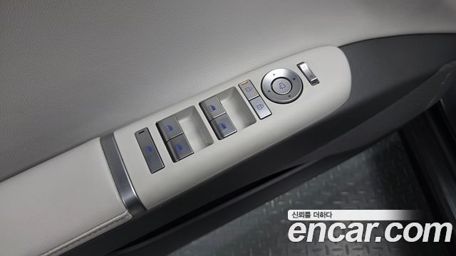 Hyundai Grandeur 2023 — photo 28