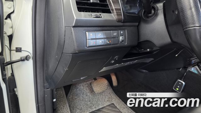 KG Mobility Rexton 2019 — photo 29