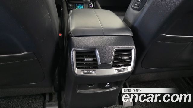 KG Mobility Rexton 2019 — photo 32