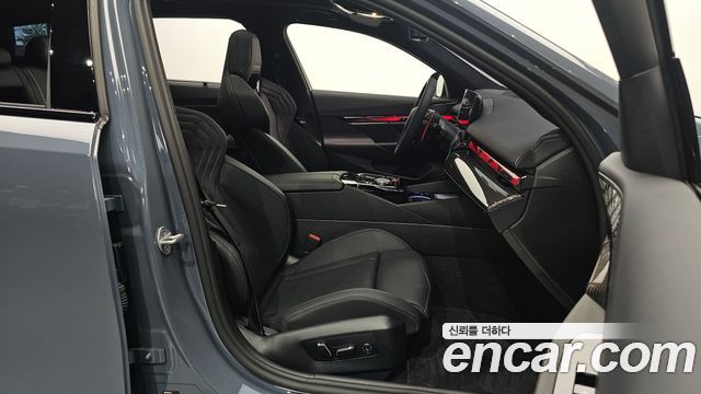 BMW M5 2026 — photo 13