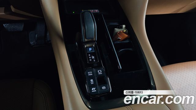 Toyota Alphard 2024 — photo 12