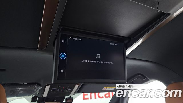 Toyota Alphard 2024 — photo 24