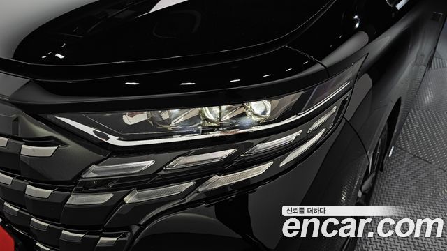 Toyota Alphard 2024 — photo 8