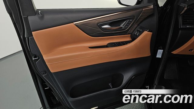 Toyota Alphard 2024 — photo 14