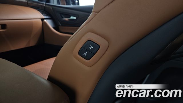 Toyota Alphard 2024 — photo 36