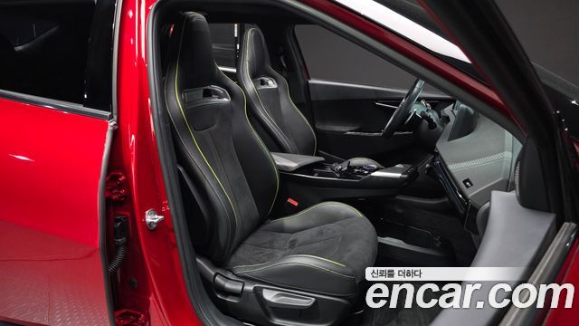 Kia EV6 2023 — photo 11