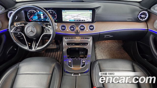 Mercedes-Benz E-Class 2022 — photo 10