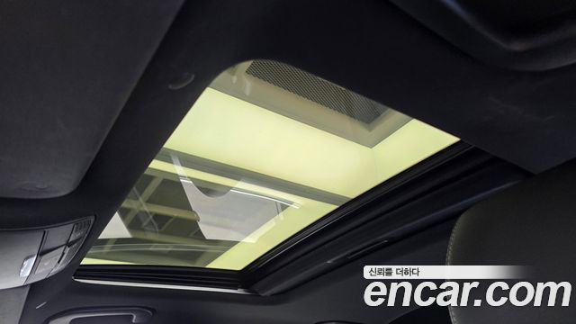 Mercedes-Benz E-Class 2022 — photo 25