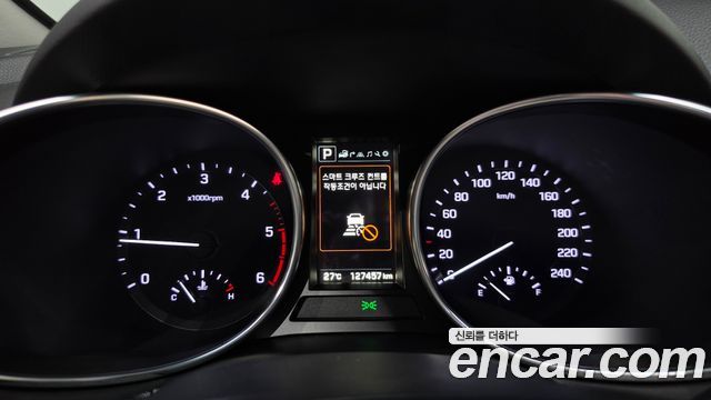 Hyundai Santafe 2017 — photo 11