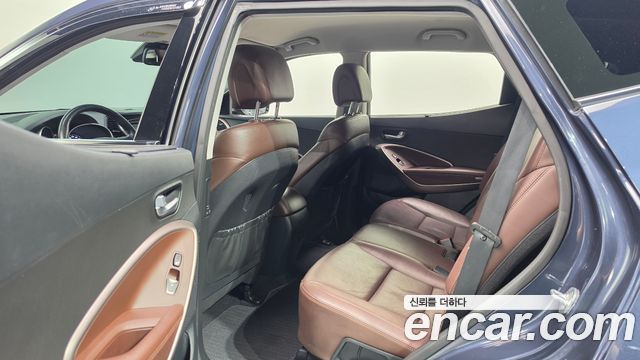 Hyundai Santafe 2017 — photo 17