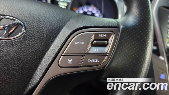 Hyundai Santafe 2017 — photo 22