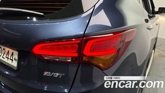 Hyundai Santafe 2017 — photo 9