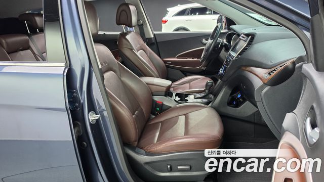 Hyundai Santafe 2017 — photo 16