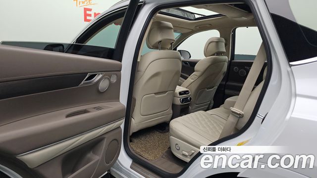 Genesis GV80 2020 — photo 11