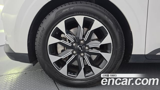 Kia Canival 2023 — photo 5