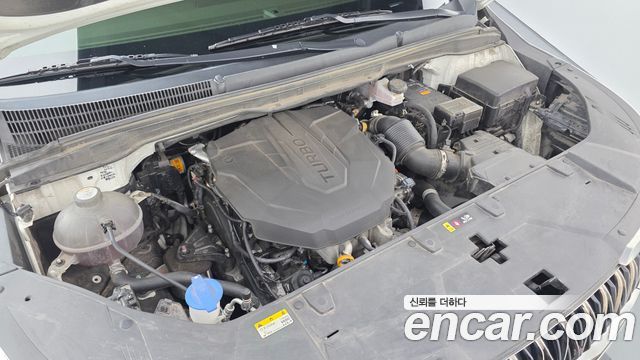 Kia Canival 2023 — photo 6
