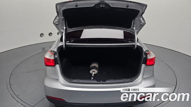 Kia K3 2014 — photo 20