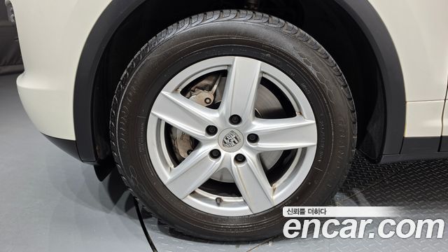 Porsche Cayenne 2012 — photo 5