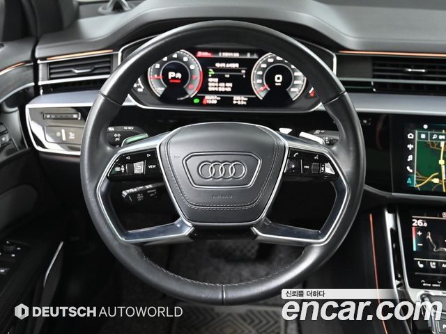 Audi A8 2022 — photo 13