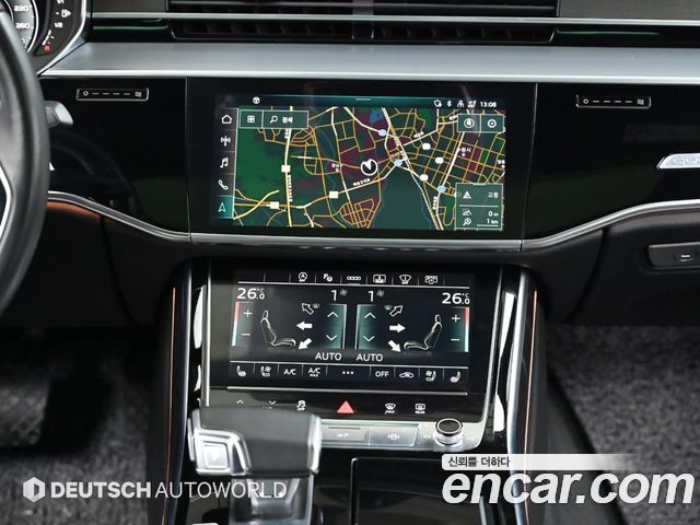 Audi A8 2022 — photo 14