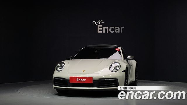Porsche 911 2021 — photo 3