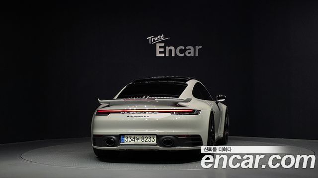 Porsche 911 2021 — photo 4
