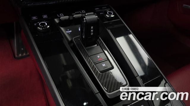 Porsche 911 2021 — photo 12