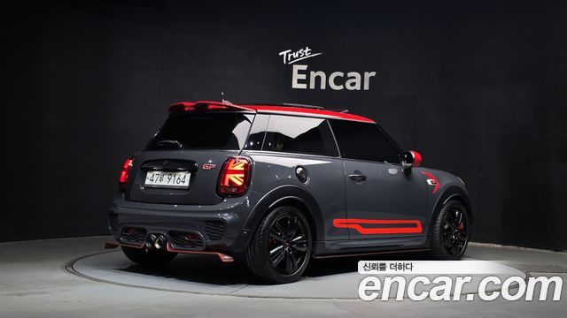 Mini Cooper 2015 — photo 2
