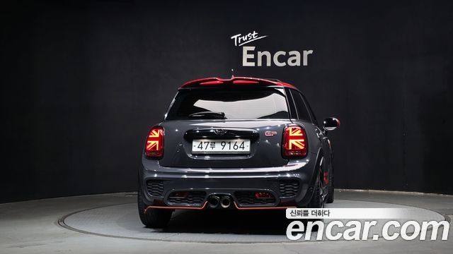 Mini Cooper 2015 — photo 4