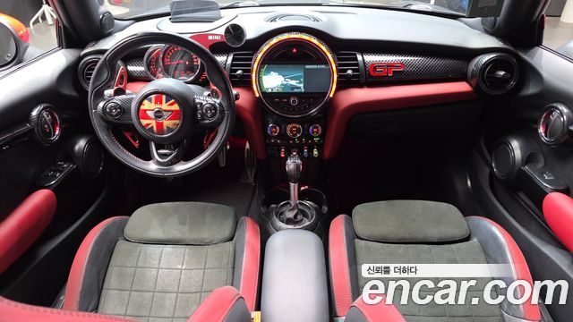 Mini Cooper 2015 — photo 7