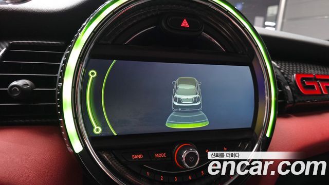 Mini Cooper 2015 — photo 15