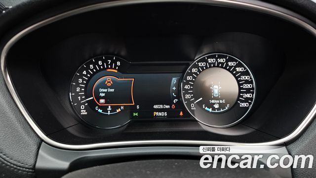 Lincoln MKX 2017 — photo 8