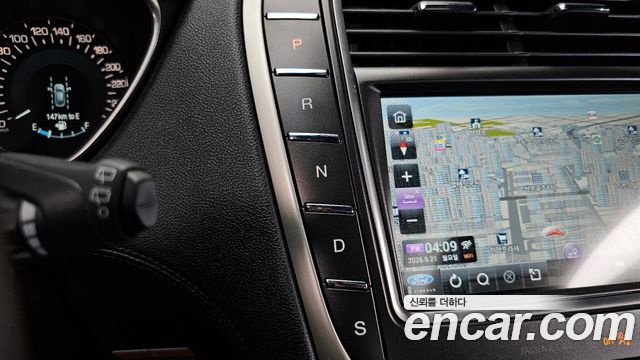 Lincoln MKX 2017 — photo 9