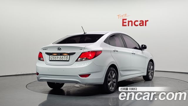 Hyundai Accent 2019 — photo 2