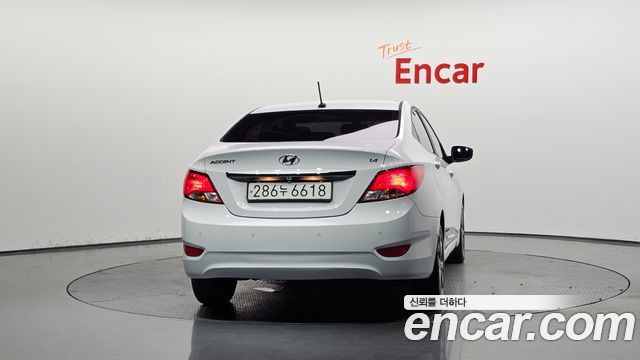 Hyundai Accent 2019 — photo 4