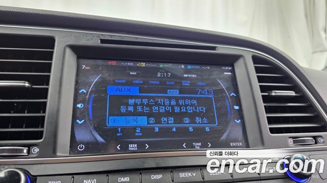 Hyundai AVANTE 2017 — photo 27