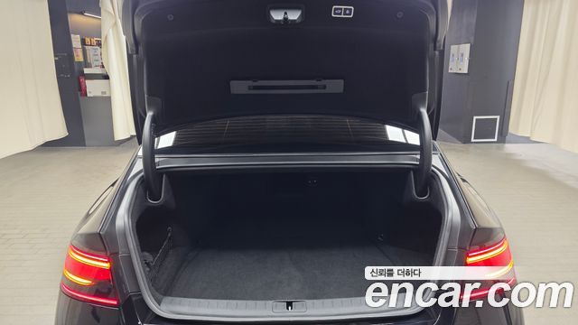 Genesis G90 2022 — photo 26