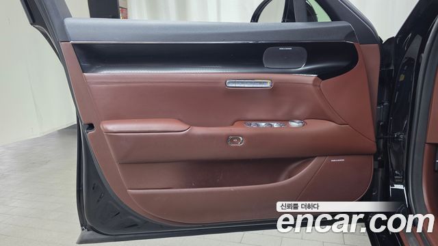 Genesis G90 2022 — photo 14