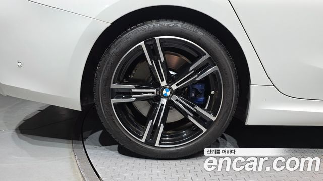 BMW 3-Series 2023 — photo 5