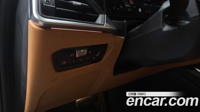 BMW 3-Series 2023 — photo 25