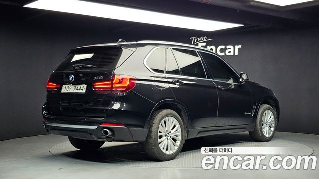 BMW X5 2017 — photo 2