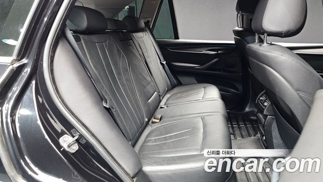 BMW X5 2017 — photo 11