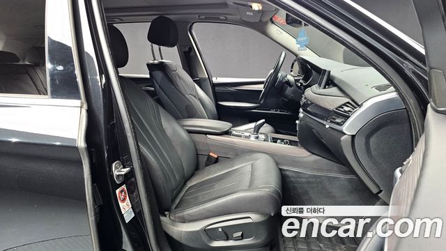 BMW X5 2017 — photo 12