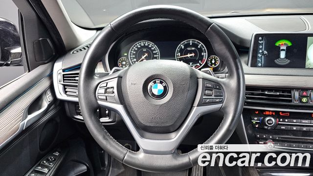 BMW X5 2017 — photo 13