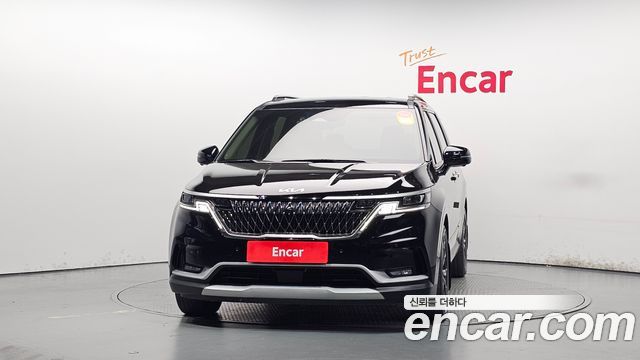 Kia Canival 2023 — photo 3